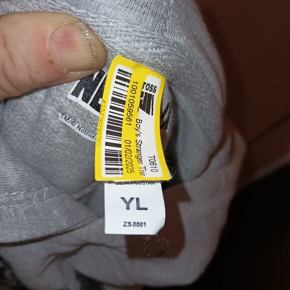 NEW Boy's Stranger Things Upside Down Hoodie Large - Picture 4 of 4